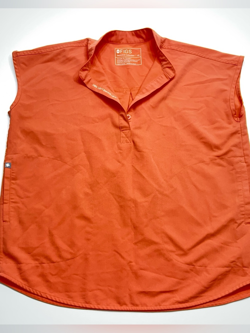 Figs Rafaela Sleeveless Scrub Top Womens Size XS Oversized Orange Pockets